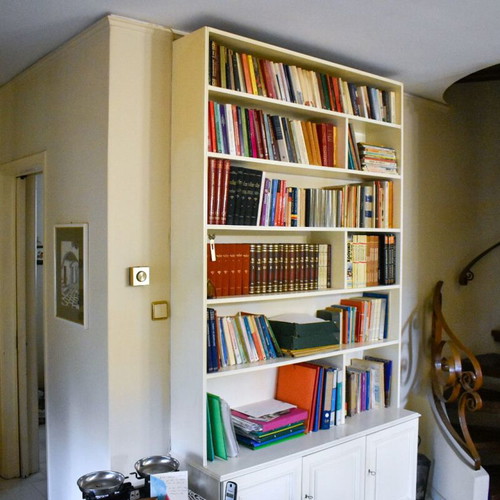 White bookcase like new