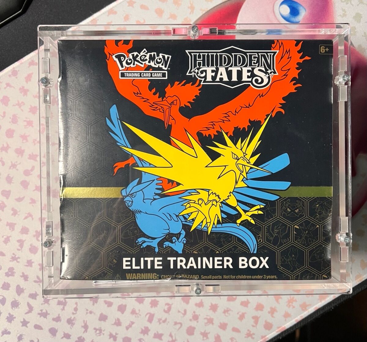 Pokemon Hidden shops Fates Elite Trainer Box