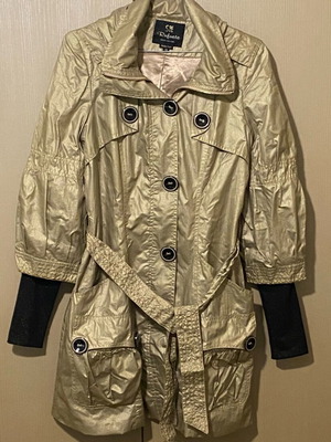 Rufuete lightweight trench coat in gold color like new with detachable hood