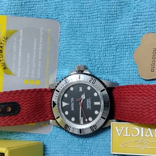Invicta Pro Diver Automatic men's watch, black and red, 44mm, 20ATM