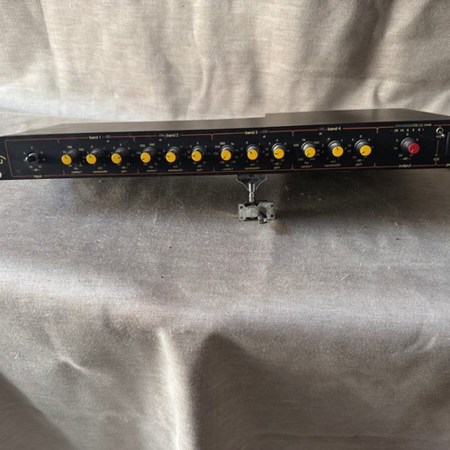 Parametric Equalizer VU Ltd EQ1 vintage used, 4-band analog