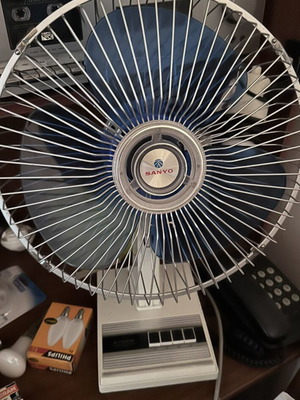Sanyo blue blade vintage fan