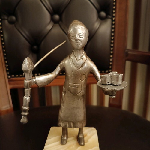 Metal sculpture from the Middle East like new, 19th century antique
