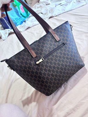 Brown shoulder bag, new