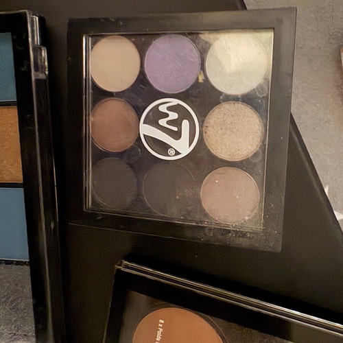 Eyeshadow and contouring palettes used, set of five, Nyx, Revolution, Seventeen, USHAS