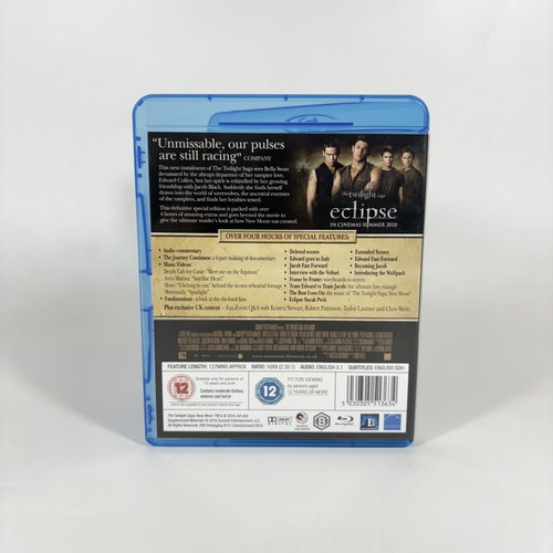 The Twilight Saga New Moon Blu-ray like new with English subtitles