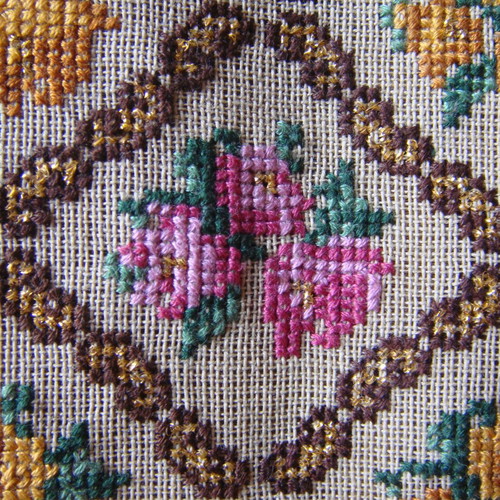 Vintage Handmade Embroidered Table Runner Agros like new