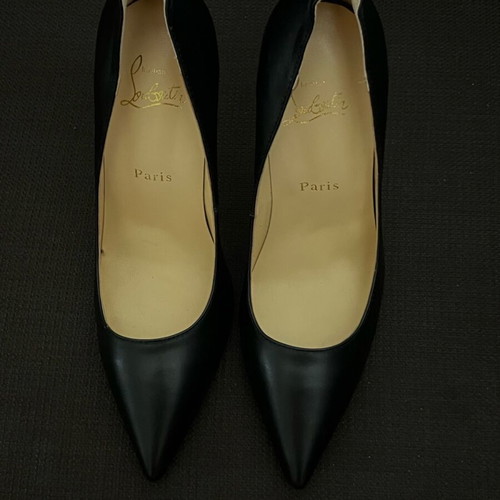 Christian Louboutin Kate black leather pumps size 39