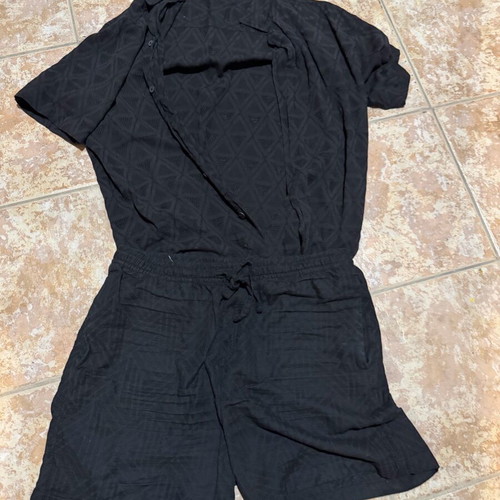 Zara set with black shorts and shirt size L like new
