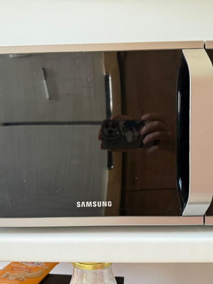 Samsung Microwave MG23F301TAS Like New
