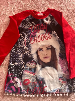 Children's blouse like new, red, size 104 cm for 4 years old