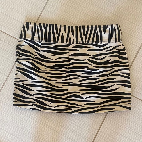 Zara animal print zebra skirt like new, size 34