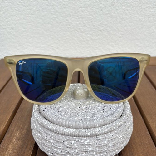 Ray Ban Wayfarer II sunglasses used, blue lenses