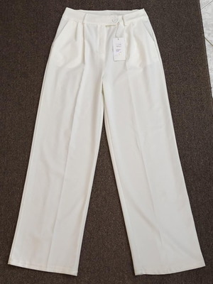 High-waist straight-leg pants vanilla color size M new