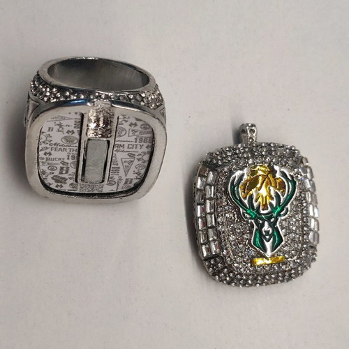 Nba Milwaukee Bucks championship ring Giannis Antetokoumpo new