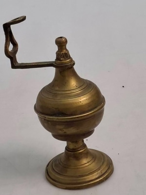 Λαδολύχναρο μπρονζέ εποχής, ύψος 16 cm