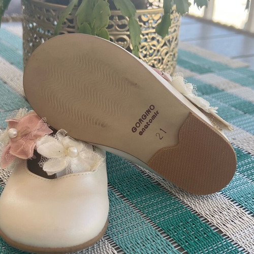 Gorgino baptism leather ballerinas like new, size 21