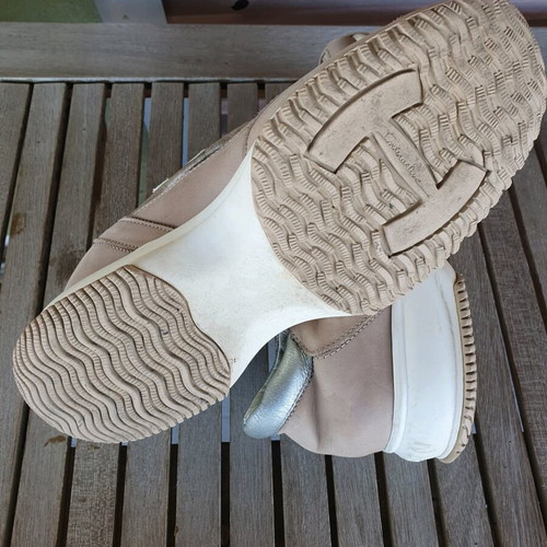 Hogan athletic shoes used, size 38.5, beige brown