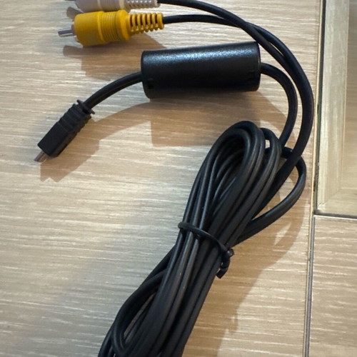 A/V TV Video Cable for Nikon Coolpix Camera P1 P6100 L26 L29 L310 L330 L840 like new