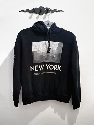 Pull & Bear hoodie girls' size L like new, black