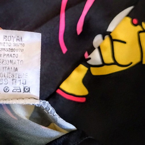 Blu Royal Snoopy shirt like new, black multicolor print