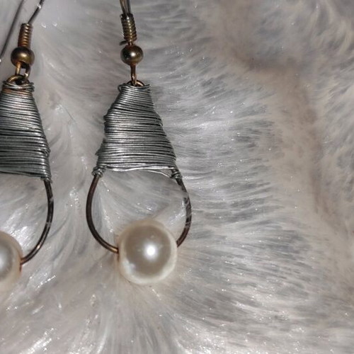 Women's jewelry set used, 4 pieces, wood and pearl