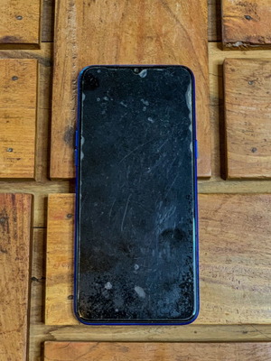 Realme smartphone for parts or repair, non-working