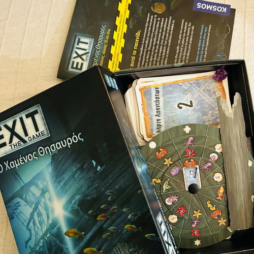 Exit mystery board game like new