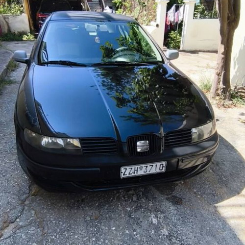 Seat Leon 2000 car, 1.4L petrol, manual, 233500 km, black