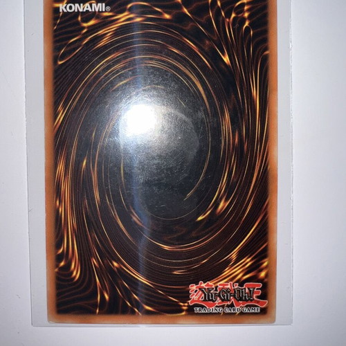 Yu-Gi-Oh! Blue Eyes White Dragon card used, very good condition