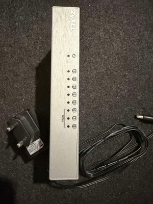 Zyxel ES-108A v2 switch new, 8 ports, Fast Ethernet 100 Mbps