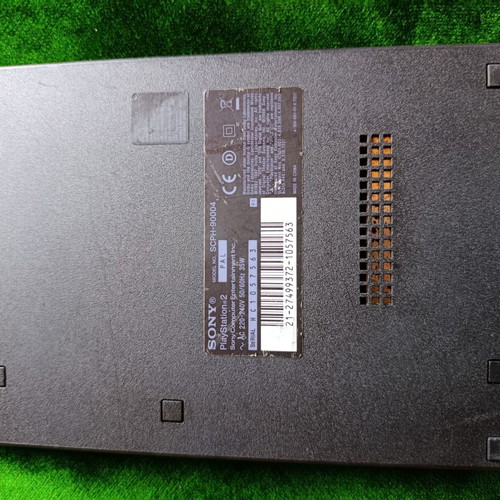 Sony PlayStation 2 Slim console