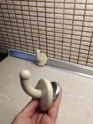 Bathroom Hangers