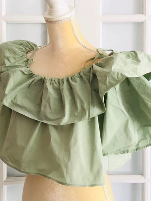 ZARA Light Green Crop Blouse With Ruffles Like New Size M/L