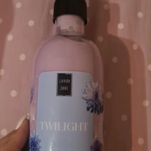 Body cream new with lavender scent 300 ml