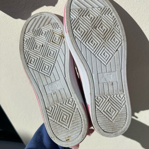 Laura Ashley girls canvas sneakers like new, size 32, pink