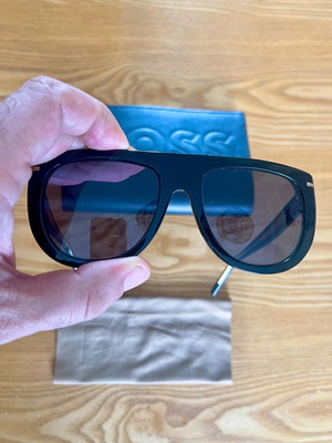 Boss black sunglasses like new