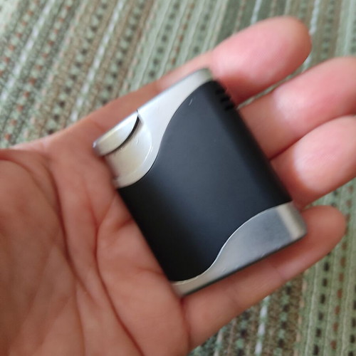 Deluxe lighter with case used, black and silver
