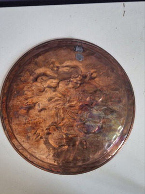 Vintage copper decorative wall plate 29 cm with embossed floral design