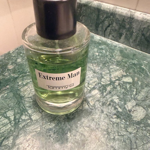 Tommy G Extreme Man perfume 100ml like new, men's
