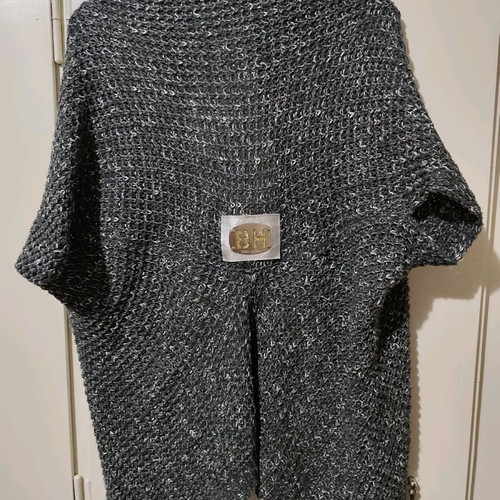 Women's knitted cardigan used with batwing sleeves gray melange