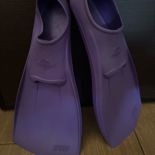 Swim fins used, size 26-28