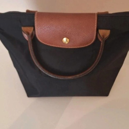 Longchamp Le Pliage black handbag with brown leather details