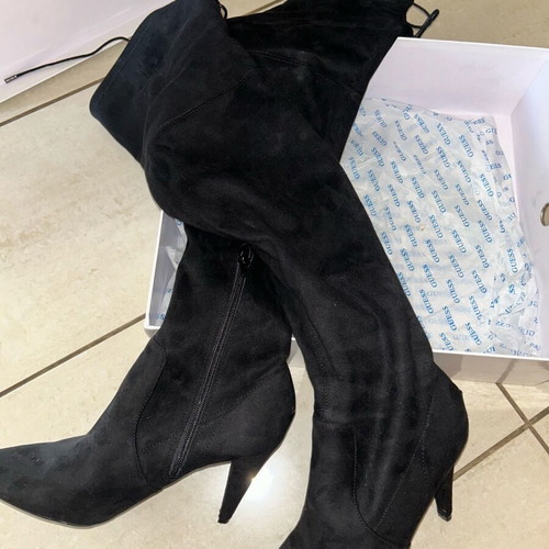 Guess over-the-knee suede boots size 40 like new, black