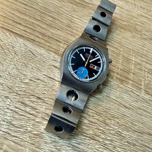Seiko Vintage Chronograph 6139-8020 like new, blue dial