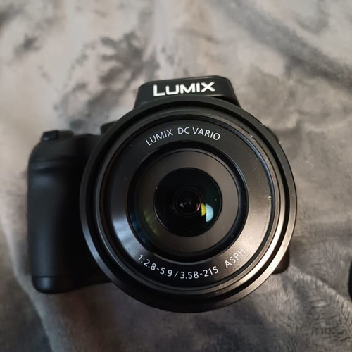 Panasonic Lumix FZ82D camera like new with Sandisc Extreme 64GB SDXC