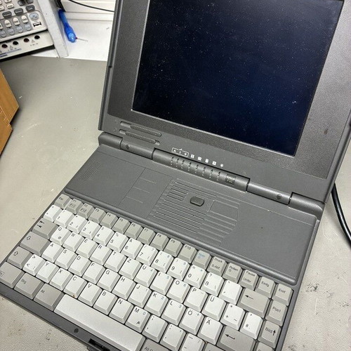Escom 386XL/33 laptop used, retro from 1993
