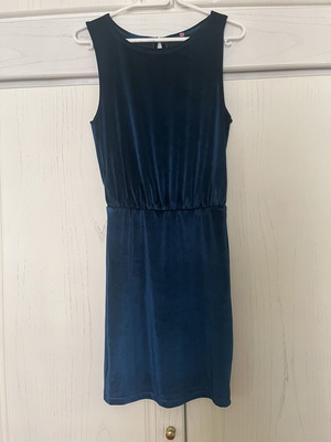 Pink Woman sleeveless dress M, dark blue velvet texture
