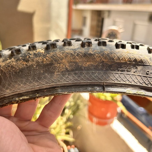 CST Camber 29" 2.25 Tubeless Ready Bicycle Tire used