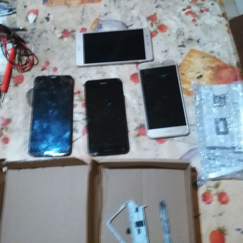 Various used Huawei mobile phone parts